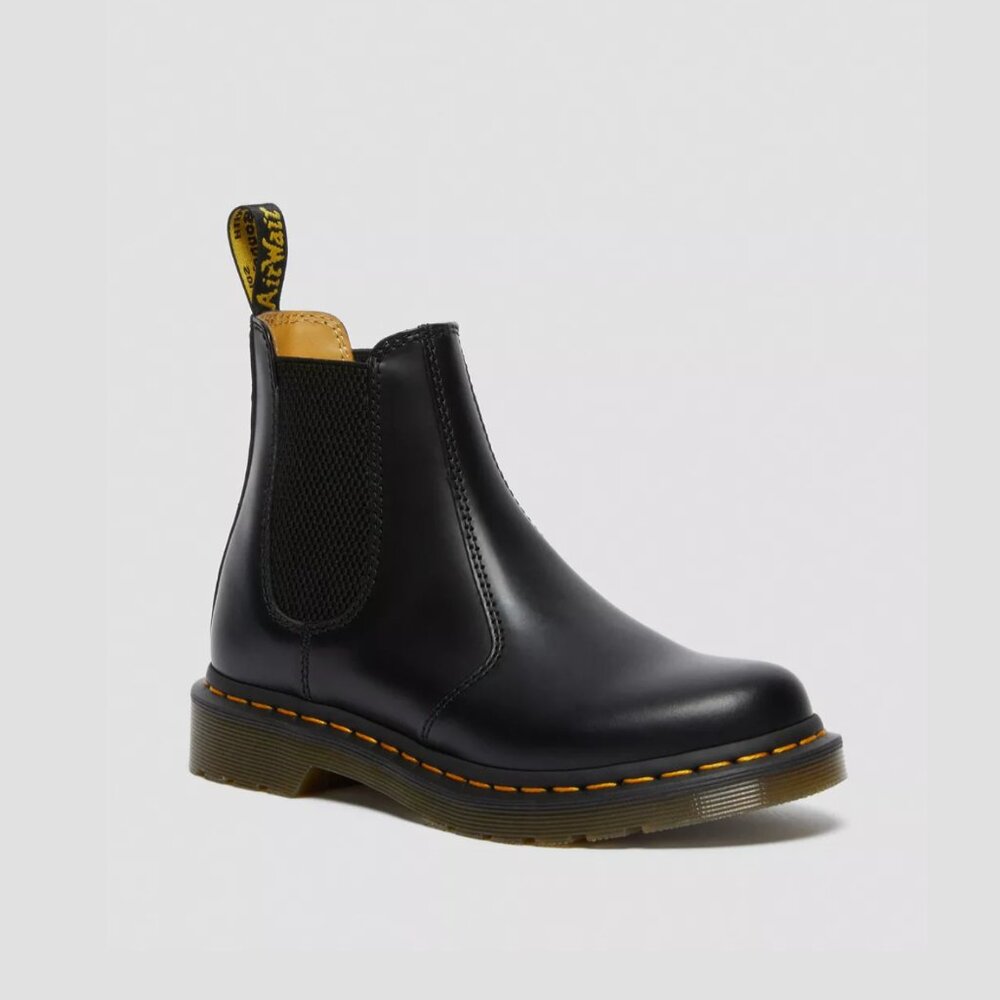 Dr. Martens 2976 Women's Smooth Leather Chelsea Boots Size 9